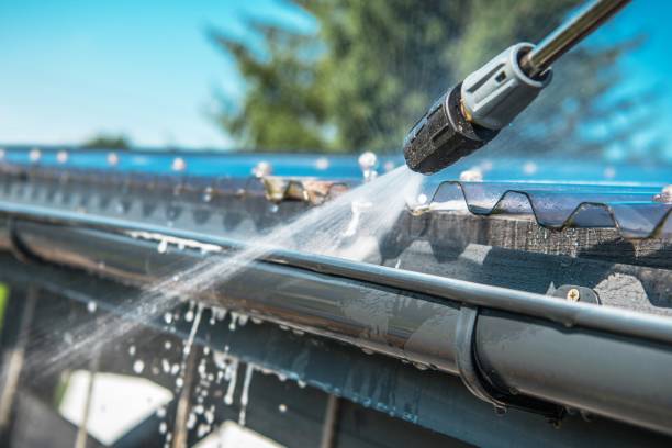 Why Choose Our Certified Pressure Washing Experts for Your Project Needs in Brookings, OR?